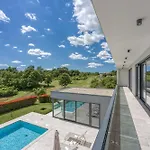 Blanka In Istria For 8 Persons With 50 M2 Private Pool, Jacuzzi And Free Bikes Kringa