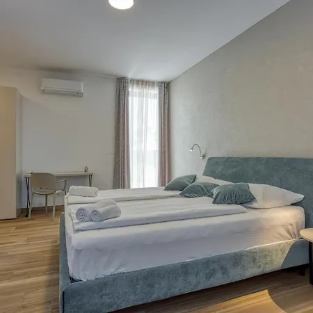 Blanka In Istria For 8 Persons With 50 M2 Private Pool, Jacuzzi And Free Bikes