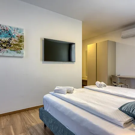 Blanka In Istria For 8 Persons With 50 M2 Private Pool, Jacuzzi And Free Bikes